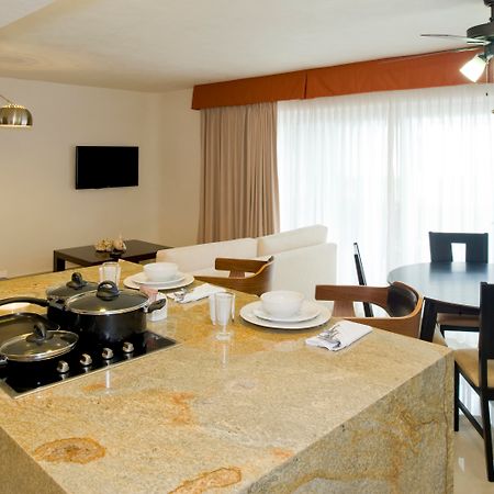 Vamar Vallarta All Inclusive Marina & Beach Resort プエルトバラータ エクステリア 写真
